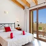 Mares 4 Bedroom Villa, Cala'n Forcat فيلة كالا إن بلانيس