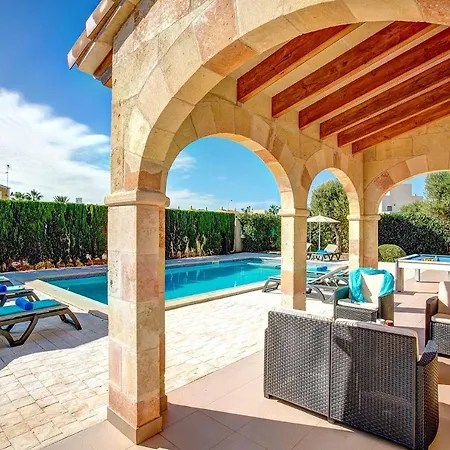 Vila Mares 4 Bedroom Villa, Cala'n Forcat Cala'N Blanes (Menorca)