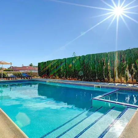 Mares 4 Bedroom Villa, Cala'n Forcat *