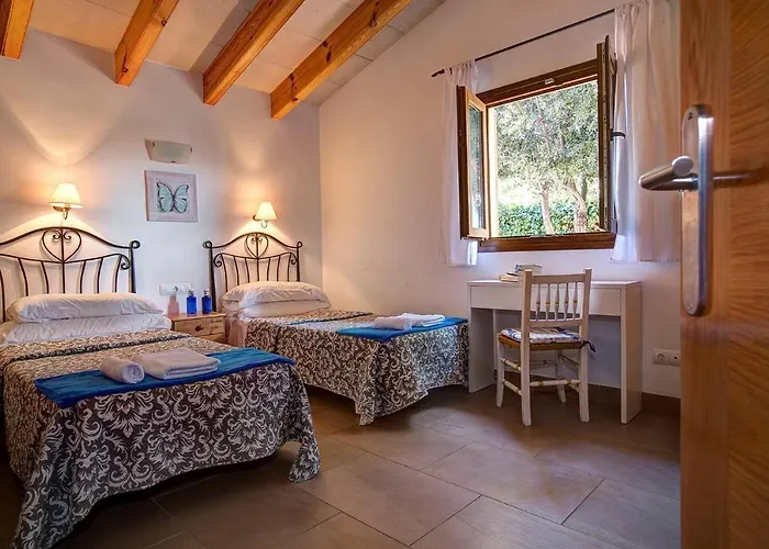 Mares 4 Bedroom Villa, Cala'n Forcat Cala'N Blanes (Menorca)