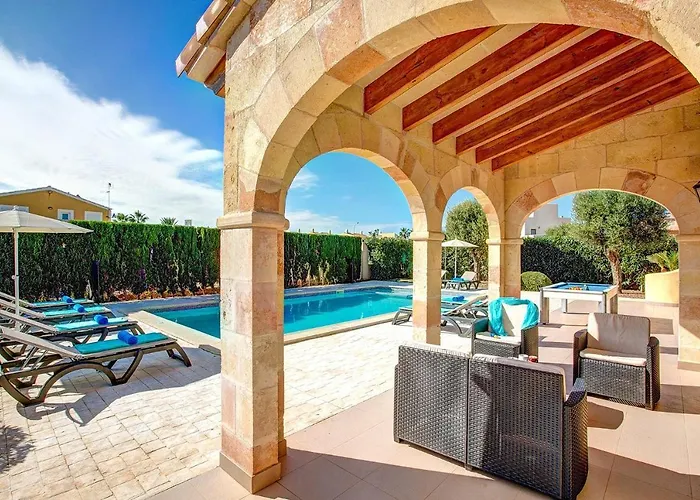 Villa Mares 4 Bedroom Villa, Cala'n Forcat Cala'N Blanes (Menorca)